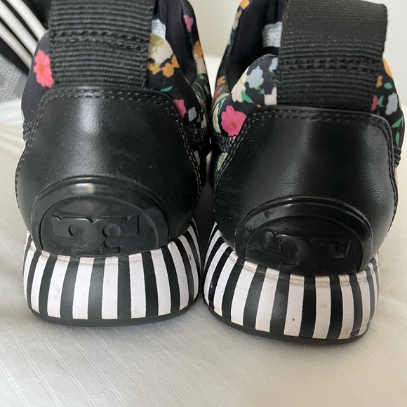 RARE Jupiter Tory Burch Floral Sneakers - Picture 4 of 7